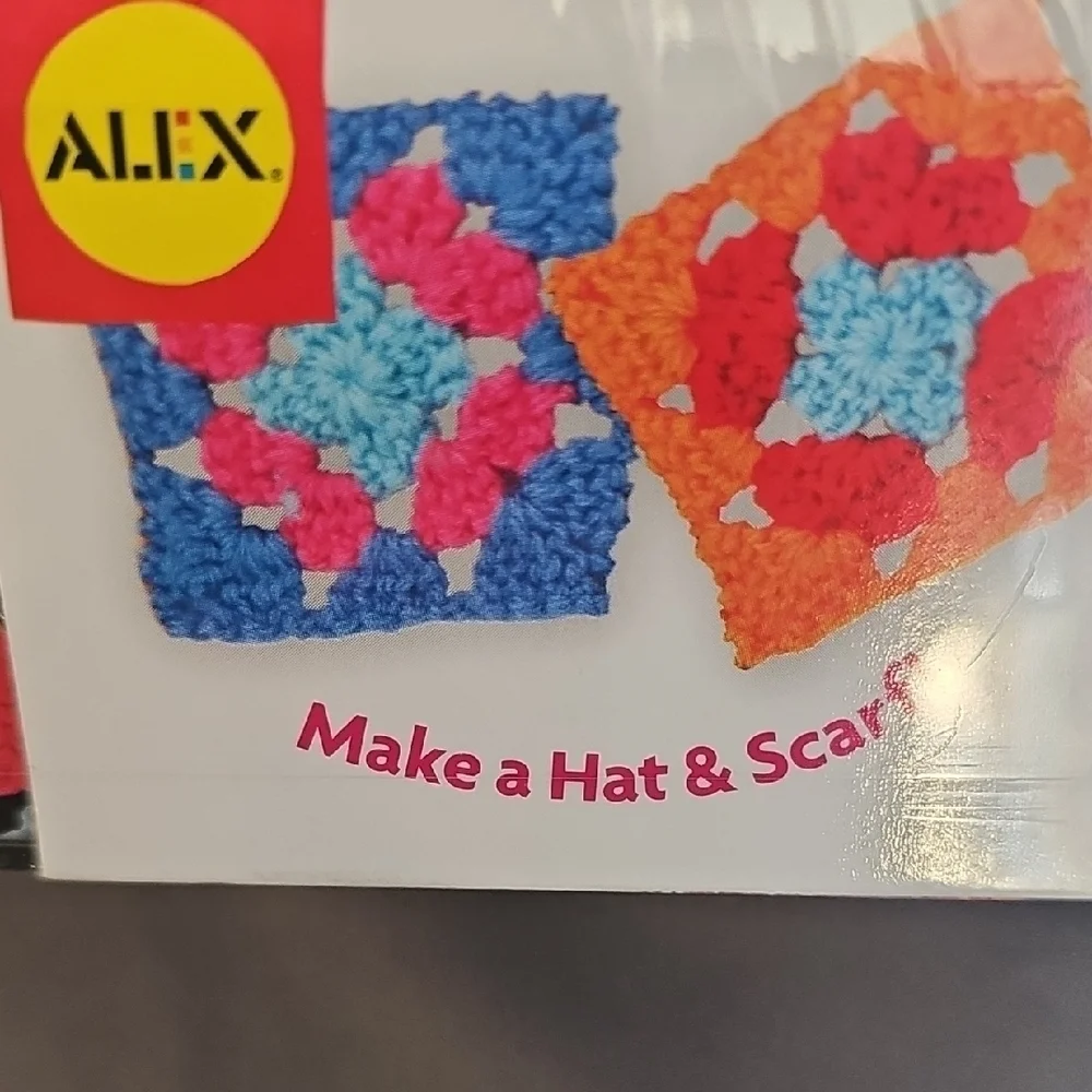 Hip to Be Square Crochet Kit - Colorful Learning Toy